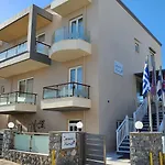 Zannis Apartahotel 3*