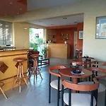 Zannis Apartahotel