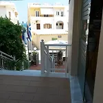 Zannis Apartahotel