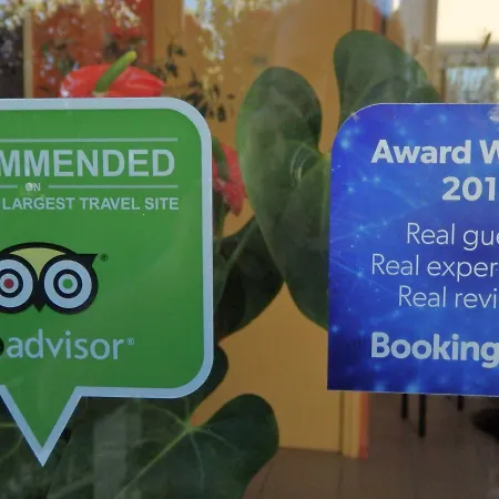 Zannis アパートホテル 3*