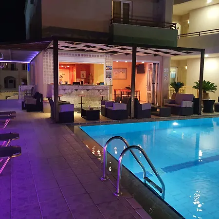 Zannis アパートホテル レティムノ