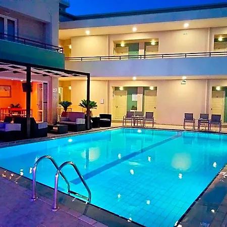 Aparthotel Zannis 3*
