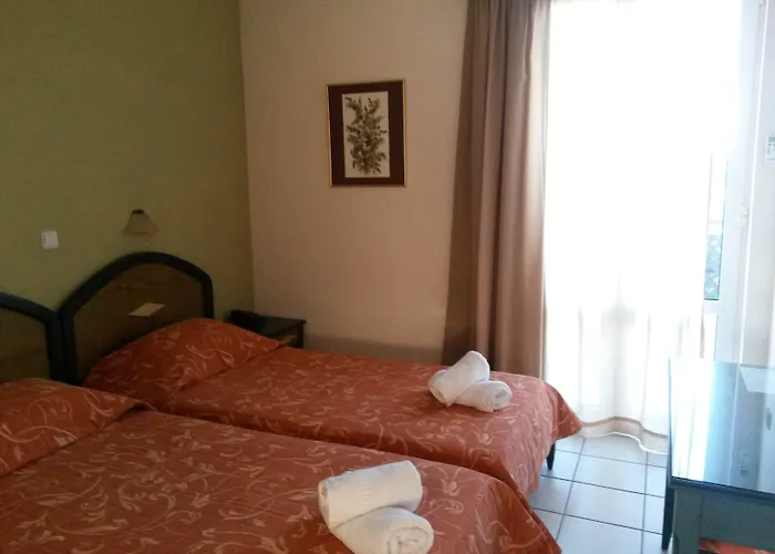 Zannis Apartmanhotel 3*