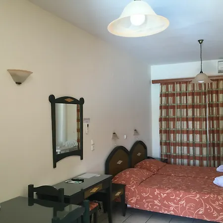 Zannis Apartahotel Rétino