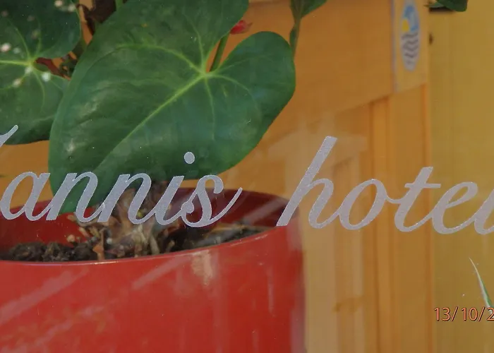 Zannis Apartahotel 3*