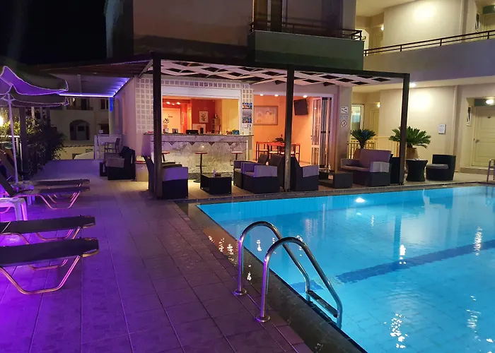 Zannis Apartahotel Rétino