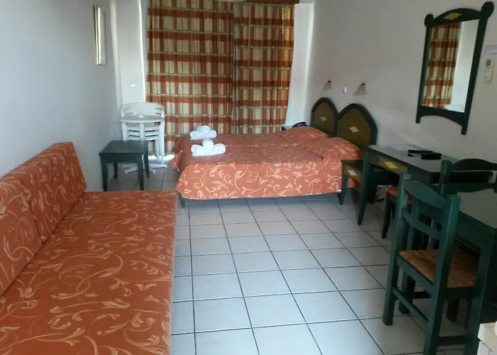 Zannis Apartahotel Rétino