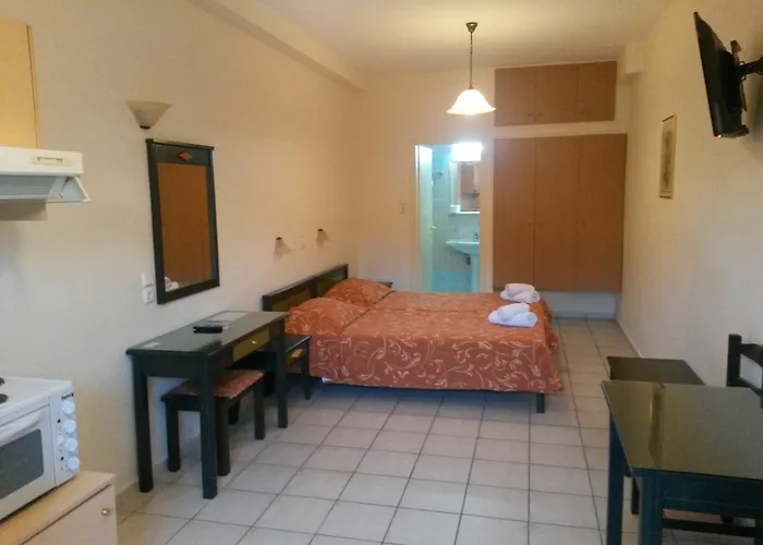 Zannis Lejlighedshotel 3*